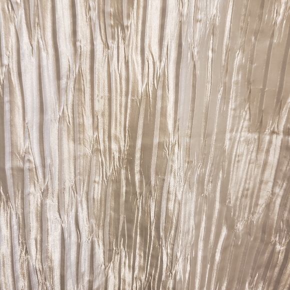 White Sleeveless Pullover Top - Picture 8 of 11